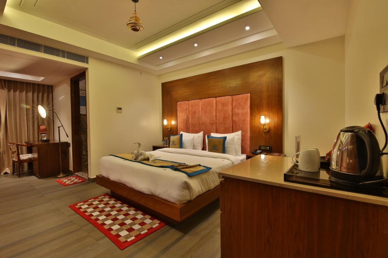 Hotel Holy Vivasa Rishīkesh Zewnętrze zdjęcie