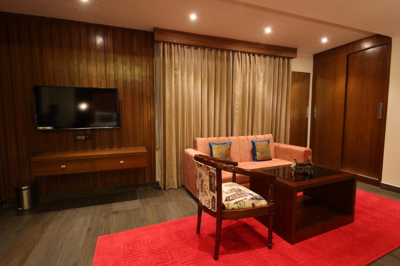Hotel Holy Vivasa Rishīkesh Zewnętrze zdjęcie